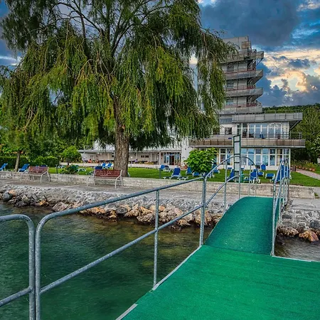 Vilagos Hotel 3*