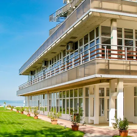 Vilagos Hotel