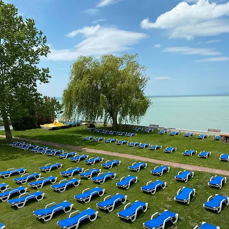 Отель Vilagos Балатонвилагош