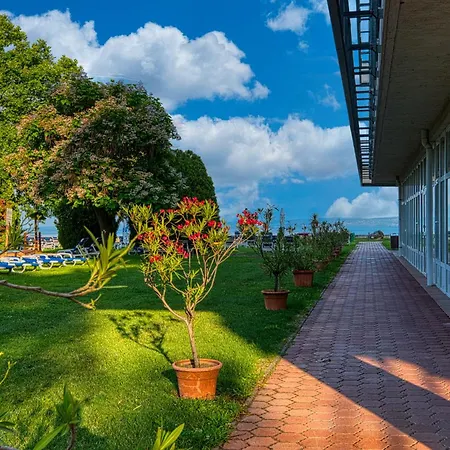 Vilagos 3* Balatonvilágos